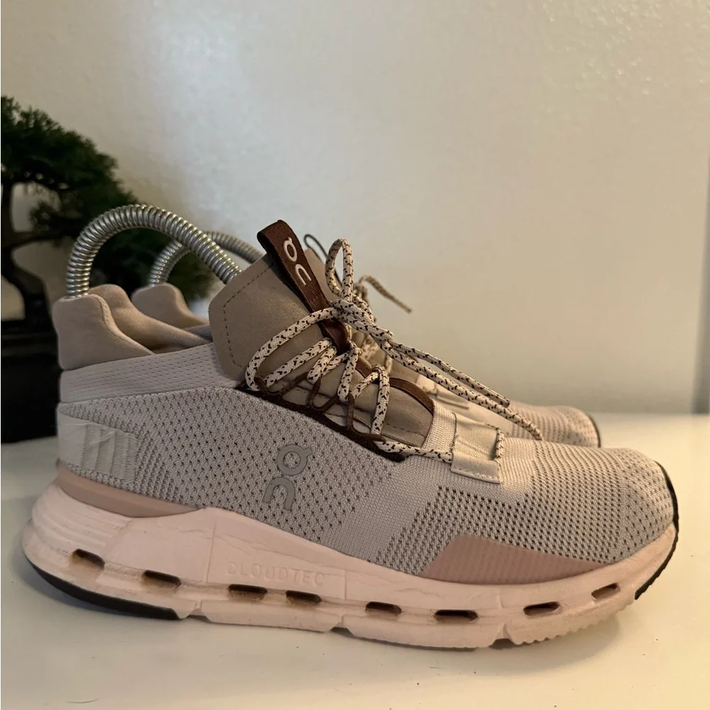 On Running Women's Light Gray and Pale Pink Cloudnova Sneakers - Picture 4 of 9